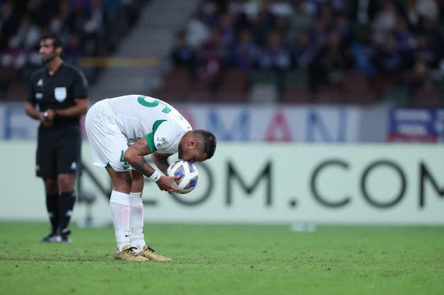 星空体育app下载-中日金靴大战老油条技高一筹 乌塔卡支招大破浙足