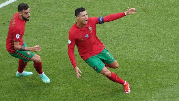 1630545658721002653.jpg cristiano-ronaldo-goal-record-portugal.jpg